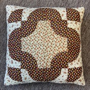 •Vintage• Quilt Square Throw Pillow